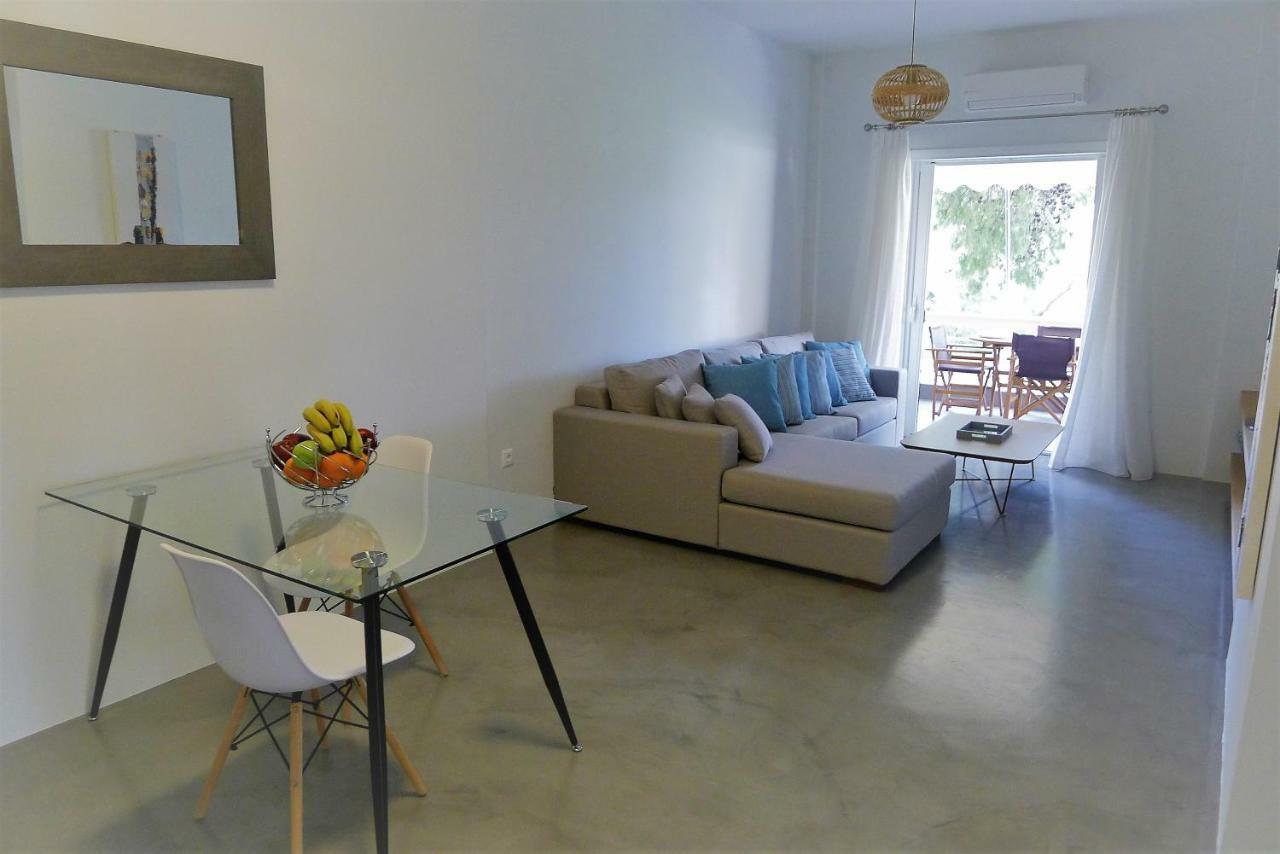 Deluxe Apartment In Vouliagmeni เอเธนส์ ภายนอก รูปภาพ